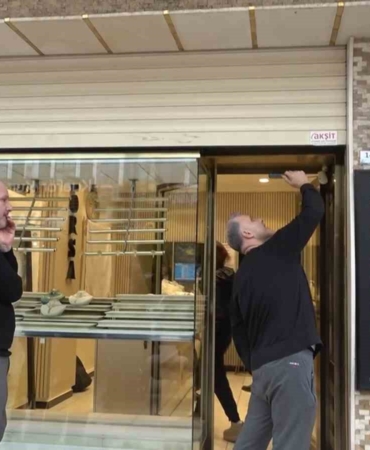 Yalova’da film gibi kuyumcu soygunu