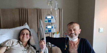 Kızının karaciğeri ile hayata tutundu