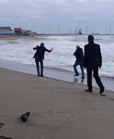 Telefonda başladı, sahilde bitti: Cinnet anlarında film gibi ikna operasyonu