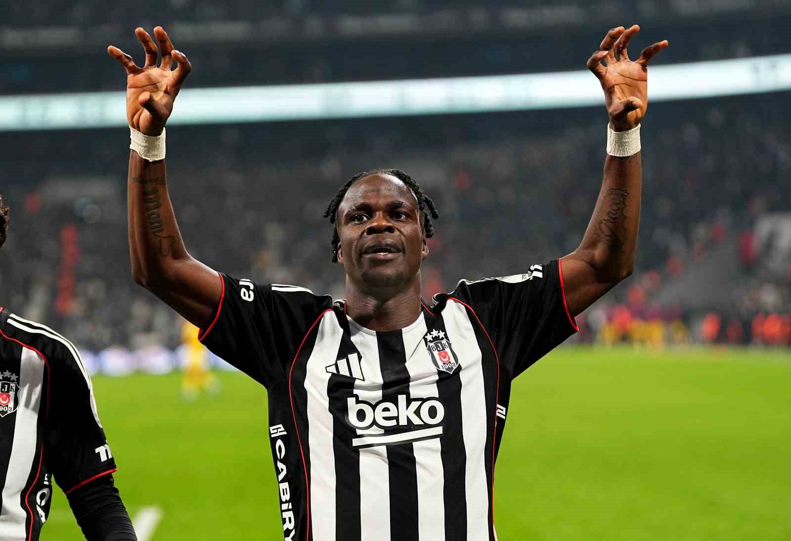 Olaitan, ilk golünü eski takımına karşı kaydetti