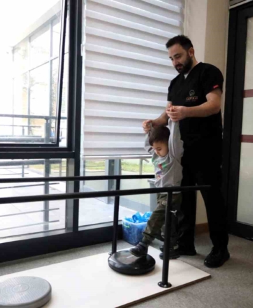 Minik Demir ilk adımları Gonca’da attı