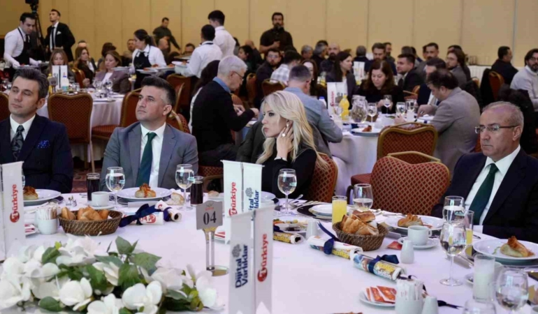 Türkiye Gazetesi ve İhlas Medya Dijital Varlıklar, sektör temsilcilerini iftar programında buluşturdu