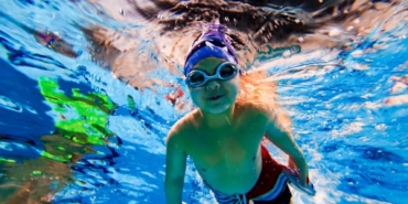 Ümraniye Belediyesi yüzme sporunu herkes için erişilebilir kılıyor