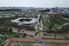 Tunca Nehri taştı, Kırkpınar güreşlerinin yapıldığı Er Meydanı sular altında kaldı