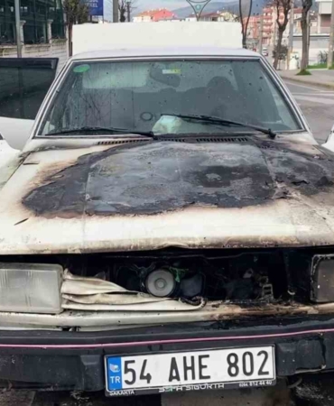 Seyir halindeki araçta yangın