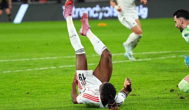 Beşiktaş’tan El Bilal Toure’nin sağlık durumu hakkında açıklama