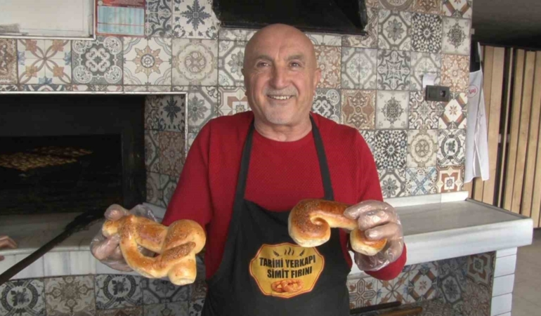 İftariyelik tabanca, kama, kılıç ve testiler çocukların gözdesi oldu