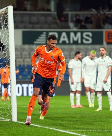 Davie Selke, son 6 haftada 6. golünü kaydetti