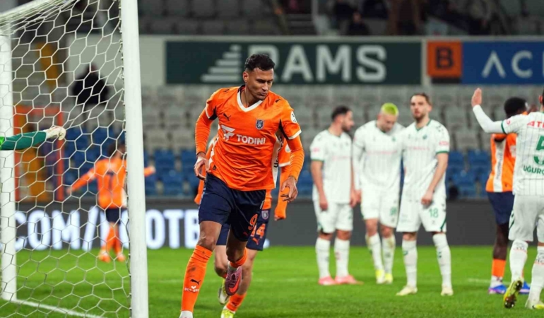 Davie Selke, son 6 haftada 6. golünü kaydetti