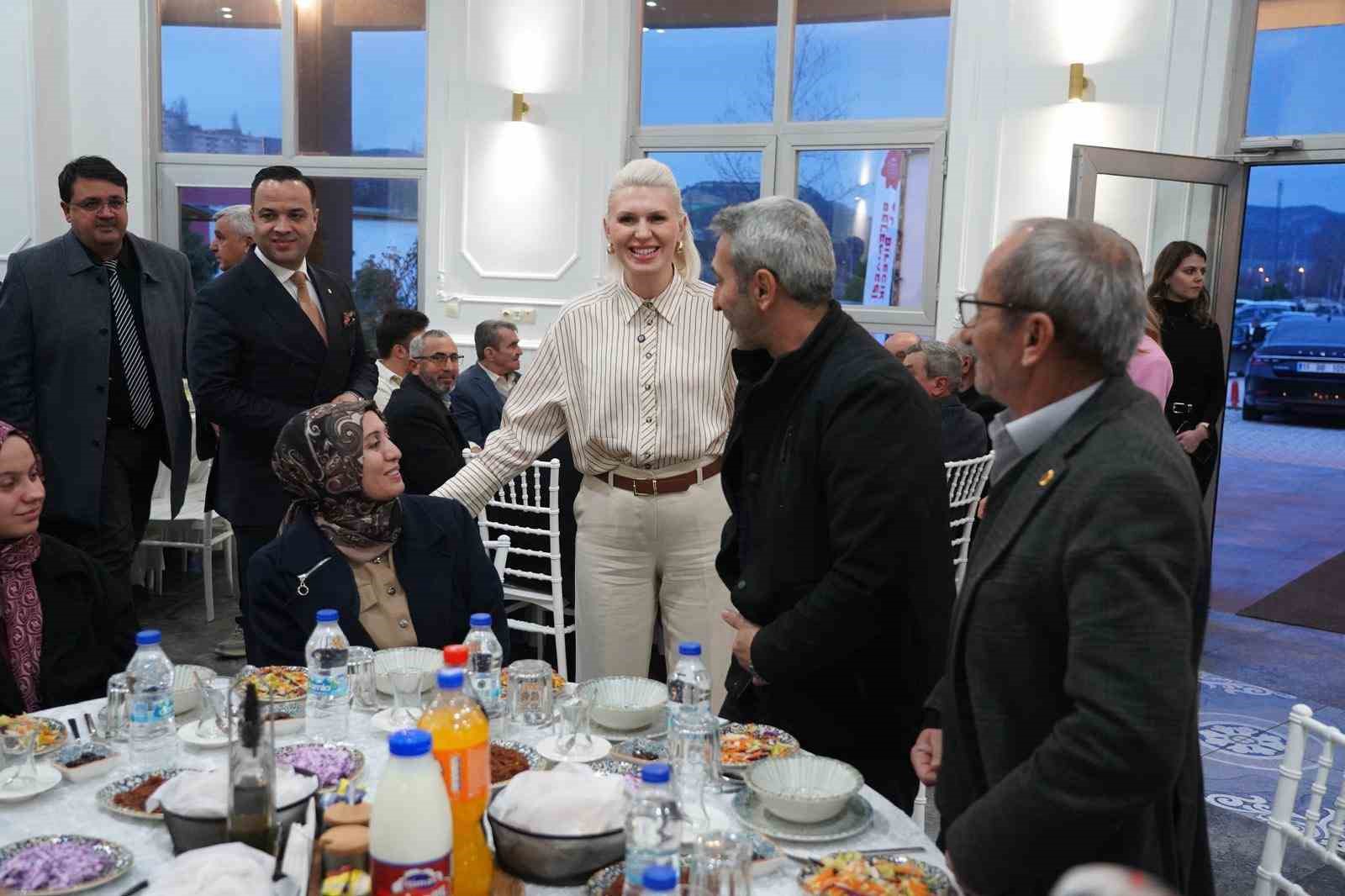 Başkan Subaşı, muhtarlarla iftarda buluştu
