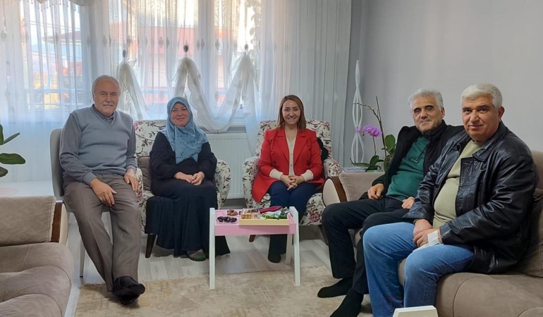 Başkan Tekin’den umrecileri ziyaret etti