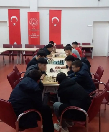 Bilecik’te koruma altındaki çocuklar arasında satranç turnuvası