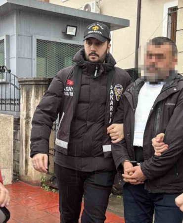 Eşini ve MHP ilçe başkanını öldüren emekli polis adliyeye sevk edildi