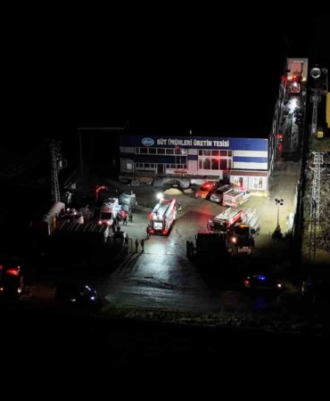 Kırklareli’nde süt ürünleri tesisinin deposunda yangın