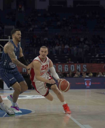 Ziraat Bankası Erkekler Türkiye Kupası: Bahçeşehir Koleji: 67 - A. Efes: 88