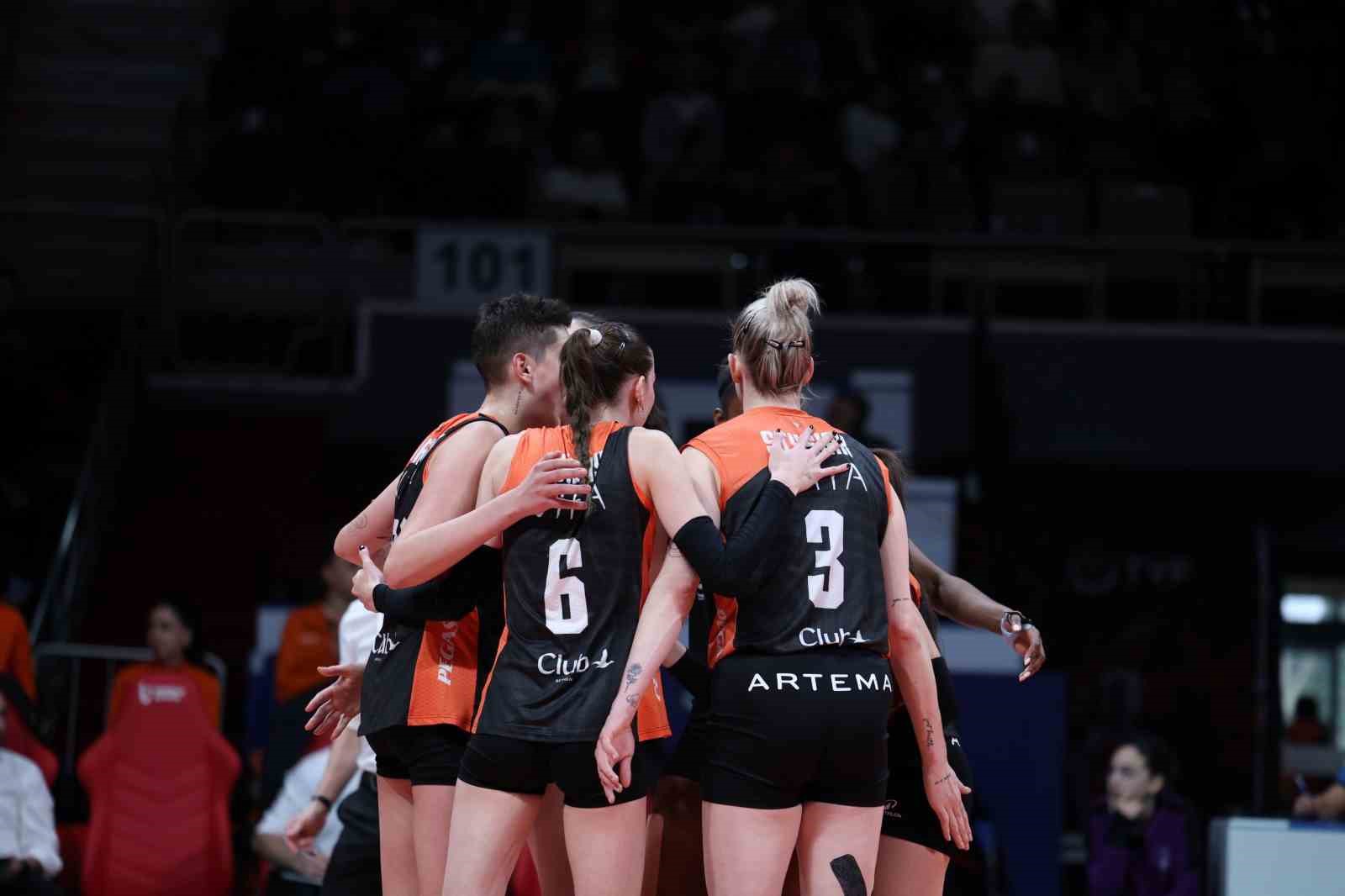 Eczacıbaşı Dynavit, Ankara’dan 1 puanla döndü