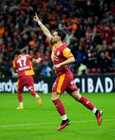 Yunus Akgün gol sayısını 8’e çıkardı