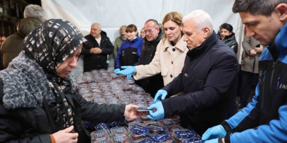 Ulu Cami’de Ramazan’a tatlı başlangıç