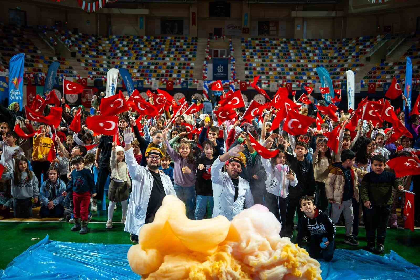 Kocaeli’de 13 bini aşkın çocuk yarıyıl tatilini etkinliklerle değerlendirdi