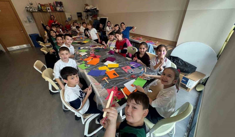 Minik öğrenciler mutfak ve tasarım atölyelerinde deneyim kazandı