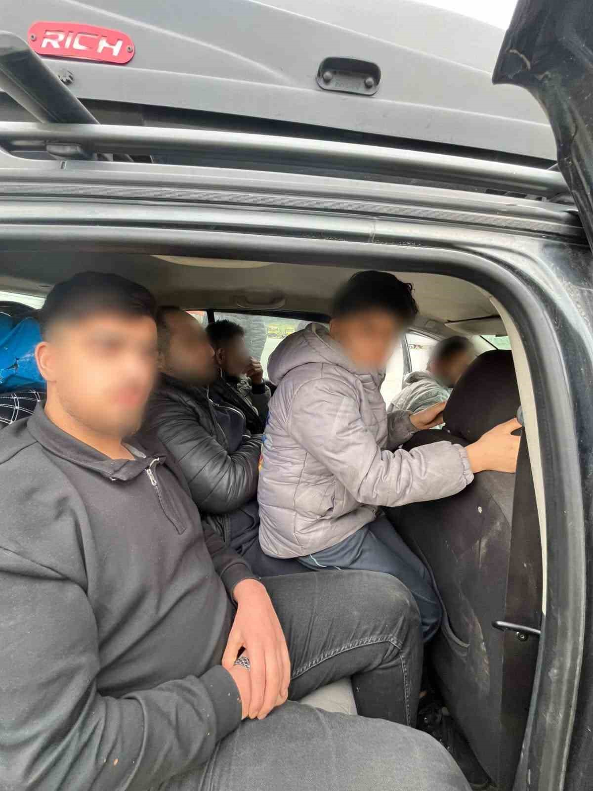 Bursa’da göçmen kaçakçılığı operasyonu : 5 kaçak göçmen, 1 organizatör yakalandı