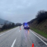 Bilecik’te arızalanan tır yolu tek şeride düşürdü
