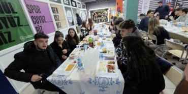 Edirne’de imece usulü iftar: Okul içinde Ramazan bereketi