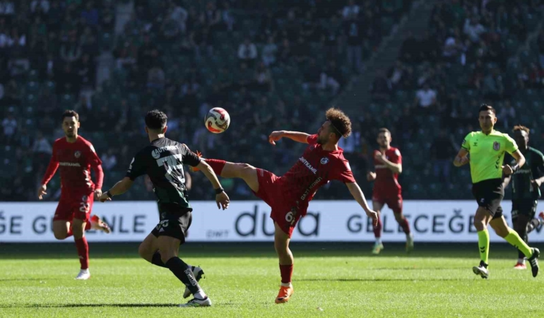 Trendyol Süper Lig: Kocaelispor: 0 – Gaziantep FK: 0 (Maç devam ediyor)