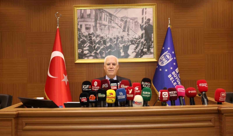 Başkan Bozbey: "Tüm Bursalılara hayırlı Ramazanlar diliyorum"