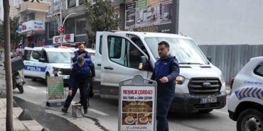 Çayırova’da kaldırım işgaline ceza