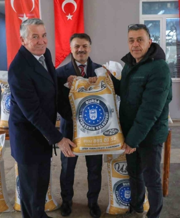 Büyükşehir’de üreticiye fidan ve tohum desteği