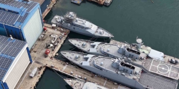 Katar için üretilen hücumbotları suya indirildi