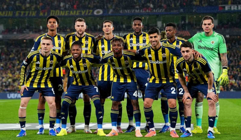 Fenerbahçe’nin UEFA listesi belli oldu