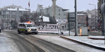 Hayrabolu’da kar yağışı etkisini artırdı: Taşımalı eğitime 1 gün ara verildi