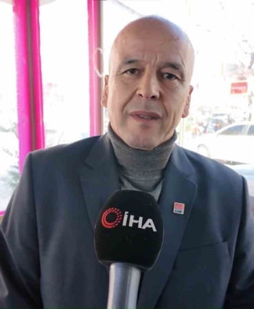 İmamoğlu’nu şikayet ettiği için evi kurşunlanmıştı: Pankartın kaldırılmamasına tepki gösterdi