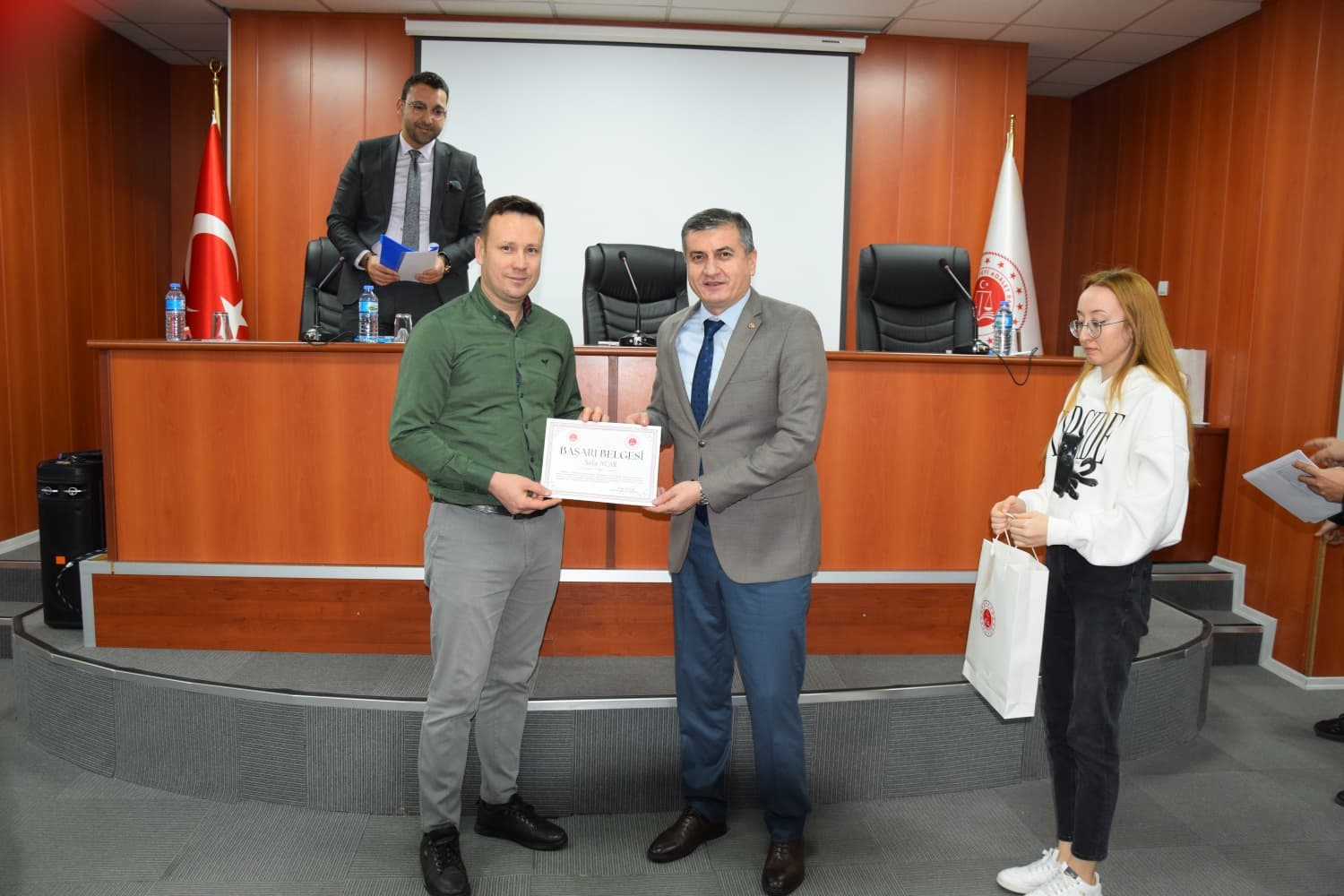 Balıkesir’de uzlaştırmacılara başarı belgesi