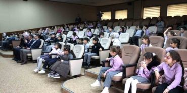 İlkokul öğrencileri Erenler Belediyesi’nde