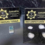 İstanbul’dan Sakarya’ya zehir taşıyan iki şahıs tutuklandı