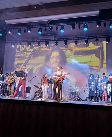 Kocaeli’de öğrenciler Barış Manço şarkılarıyla yarıştı