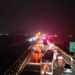 Sakarya’da 16 aracın karıştığı zincirleme kazada 4’ü ağır 13 yaralı: Olay yeri böyle görüntülendi