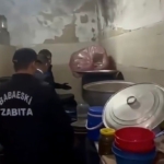Babaeski’de ruhsatsız turşu imalathanesine baskın: 2,5 ton ürün imha edildi