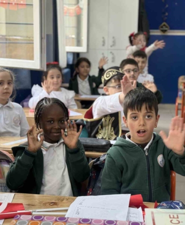 Restore edilen Kağıthane Yaşar Doğu İlkokulu hizmete açıldı