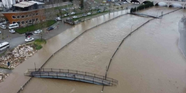 Biga’da yağış nedeniyle taşan Kocabaş Çayı dron ile görüntülendi