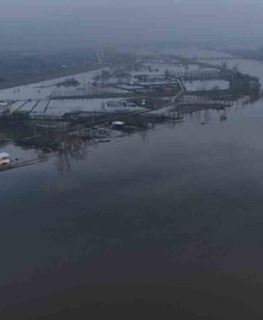 Edirne’de "turuncu alarm" seviyesindeki Meriç Nehri’nde su debisi düşmeye başladı