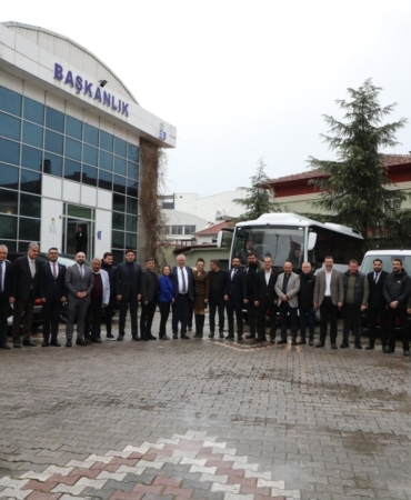 Edremit Belediyesi 8 yeni aracı hizmete sundu