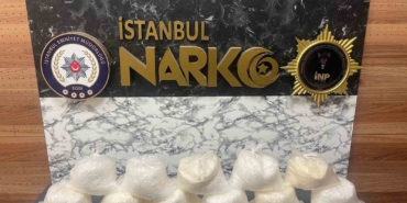 Bahçelievler’de valizden uyuşturucu çıktı: 18 kilo katı metamfetamin ele geçirildi