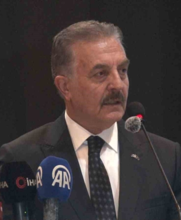 Bursa’da Ülkü Ocakları’nın düzenlediği iftarda birlik ve beraberlik vurgusu