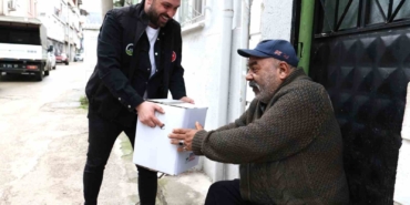 Osmangazi’de Ramazan kolisi dağıtımı devam ediyor