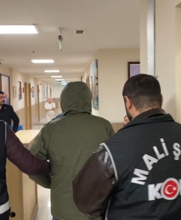 Rüşvet operasyonunda gözaltına alınan doktorlar adliyeye sevk edildi