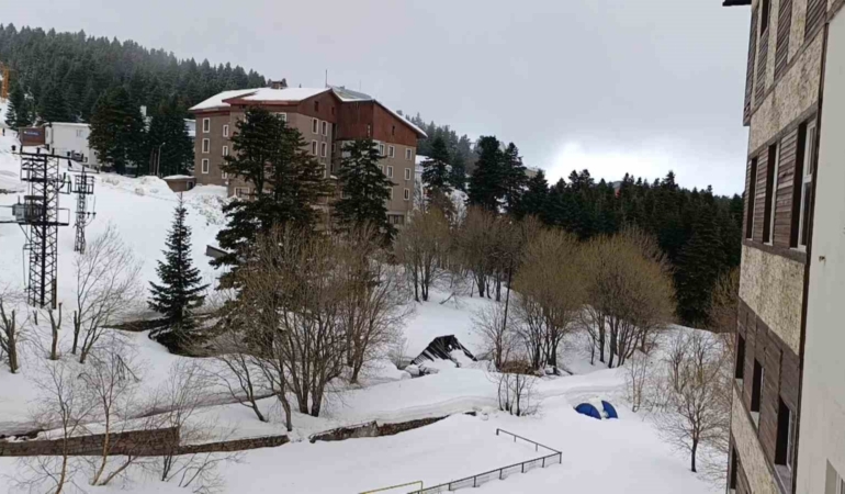 Uludağ’da kar bereketi hem turizmi hem barajları sevindirdi